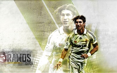 澳队体育快讯-B席被侵犯后迅速起身