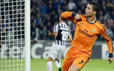 澳队体育热评-乌奈西蒙零封就文身